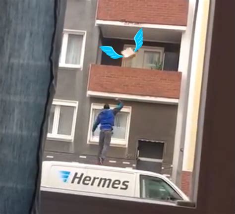 hermes paketbote zustellung balkon|Video sorgt für Wirbel: Hermes.